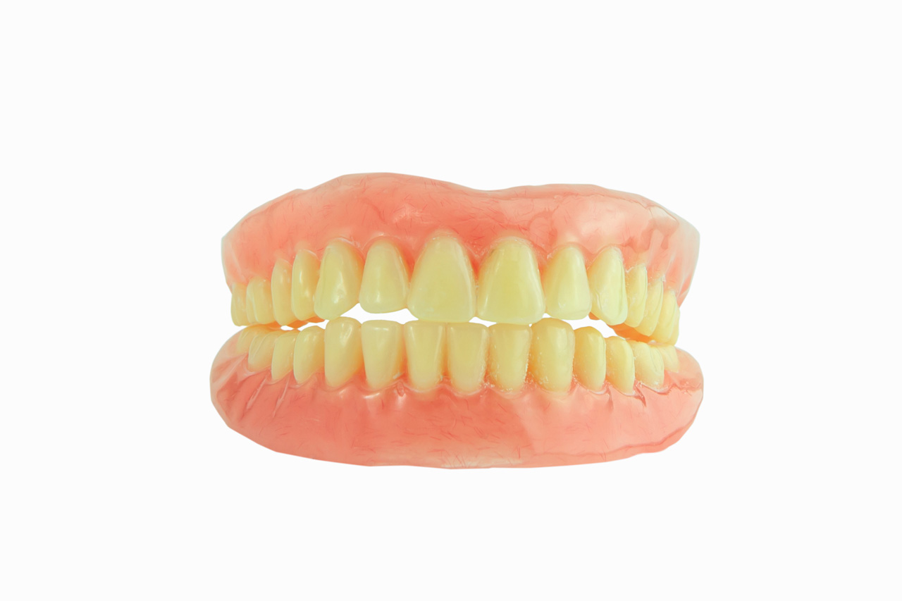 Denture